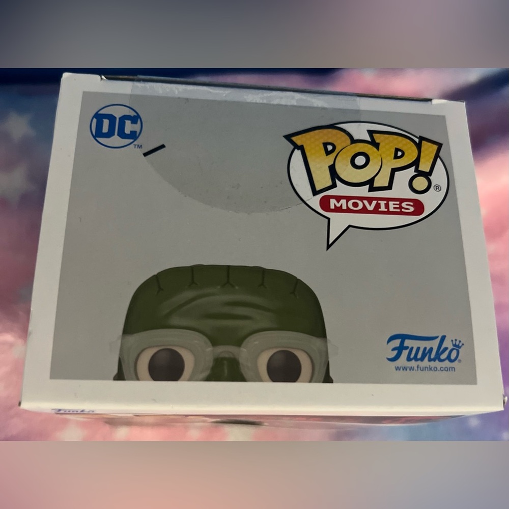Funko Pop! The Riddler Vinyl Figure #1192 - Picture 3 of 6